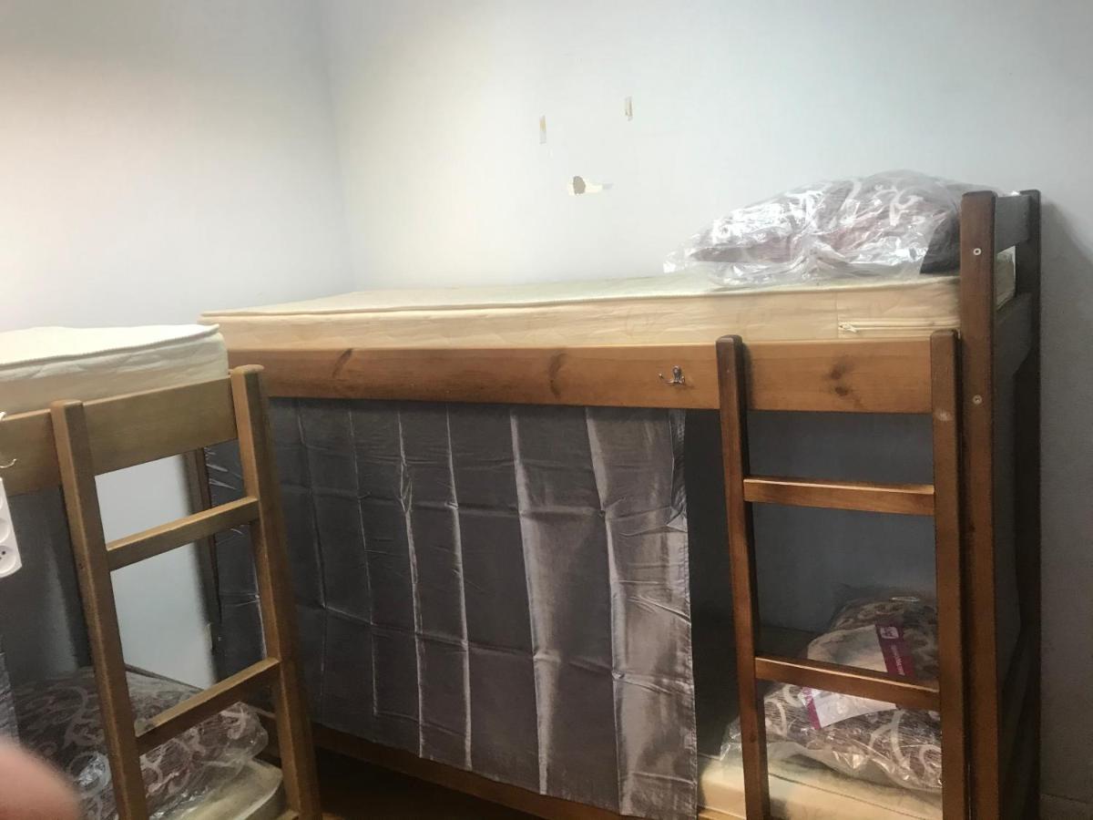 Ararat-Shulyavskaya Hostel Kiev Ngoại thất bức ảnh