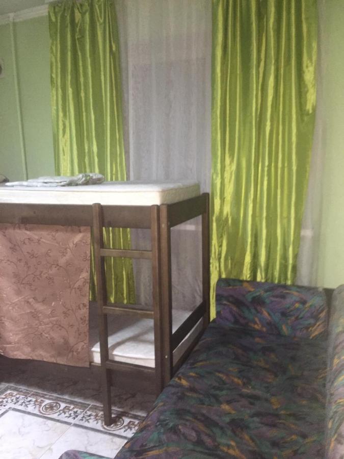Ararat-Shulyavskaya Hostel Kiev Ngoại thất bức ảnh